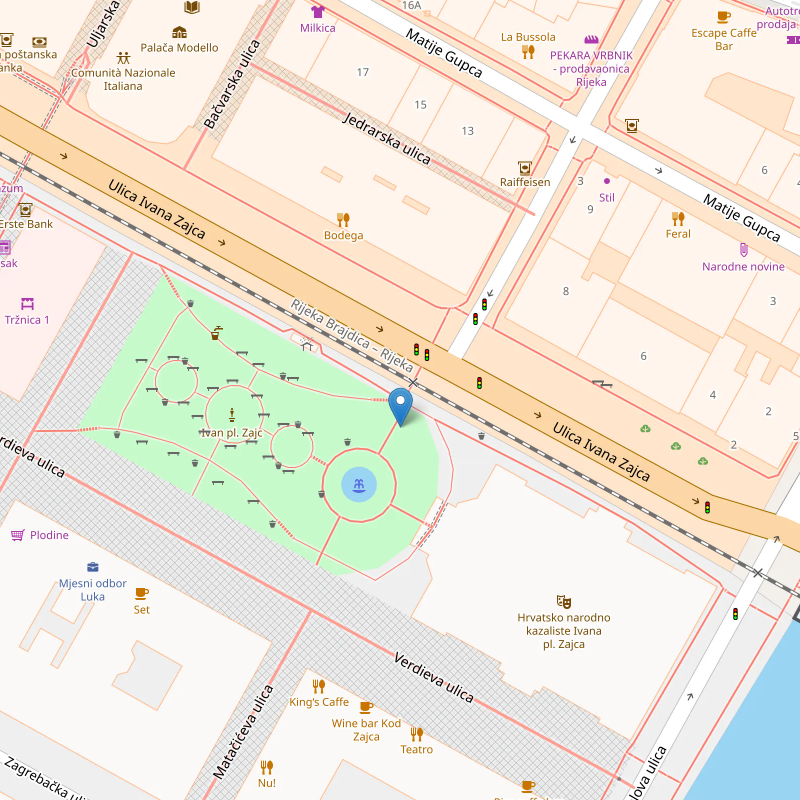 park ispred kazalista