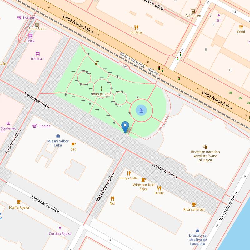 park ispred kazalista